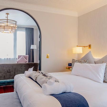 Tattersalls Hotel آرميدال المظهر الخارجي الصورة