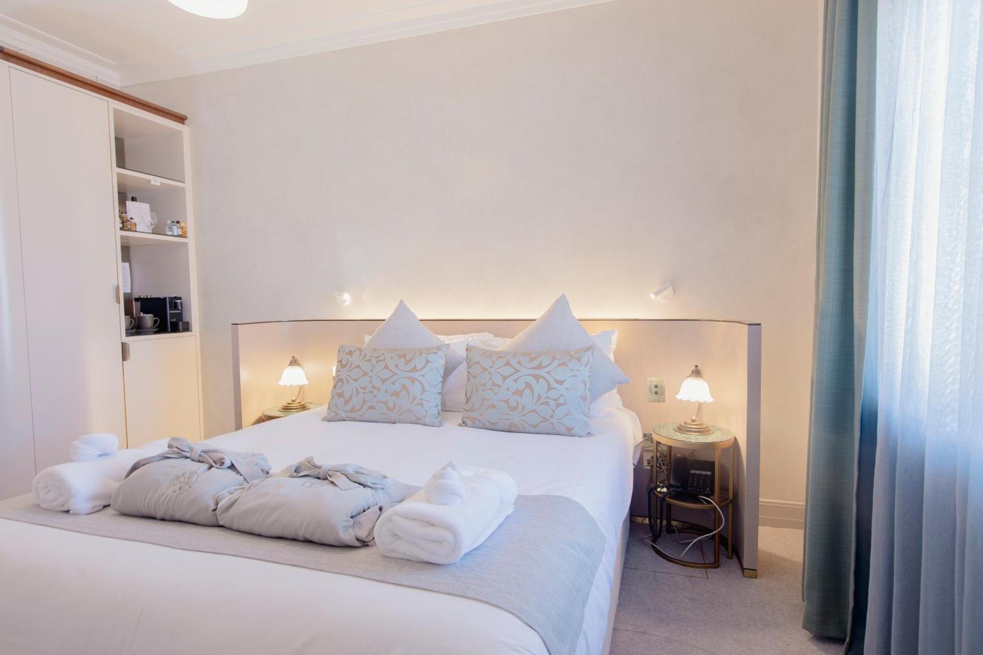 Tattersalls Hotel آرميدال المظهر الخارجي الصورة