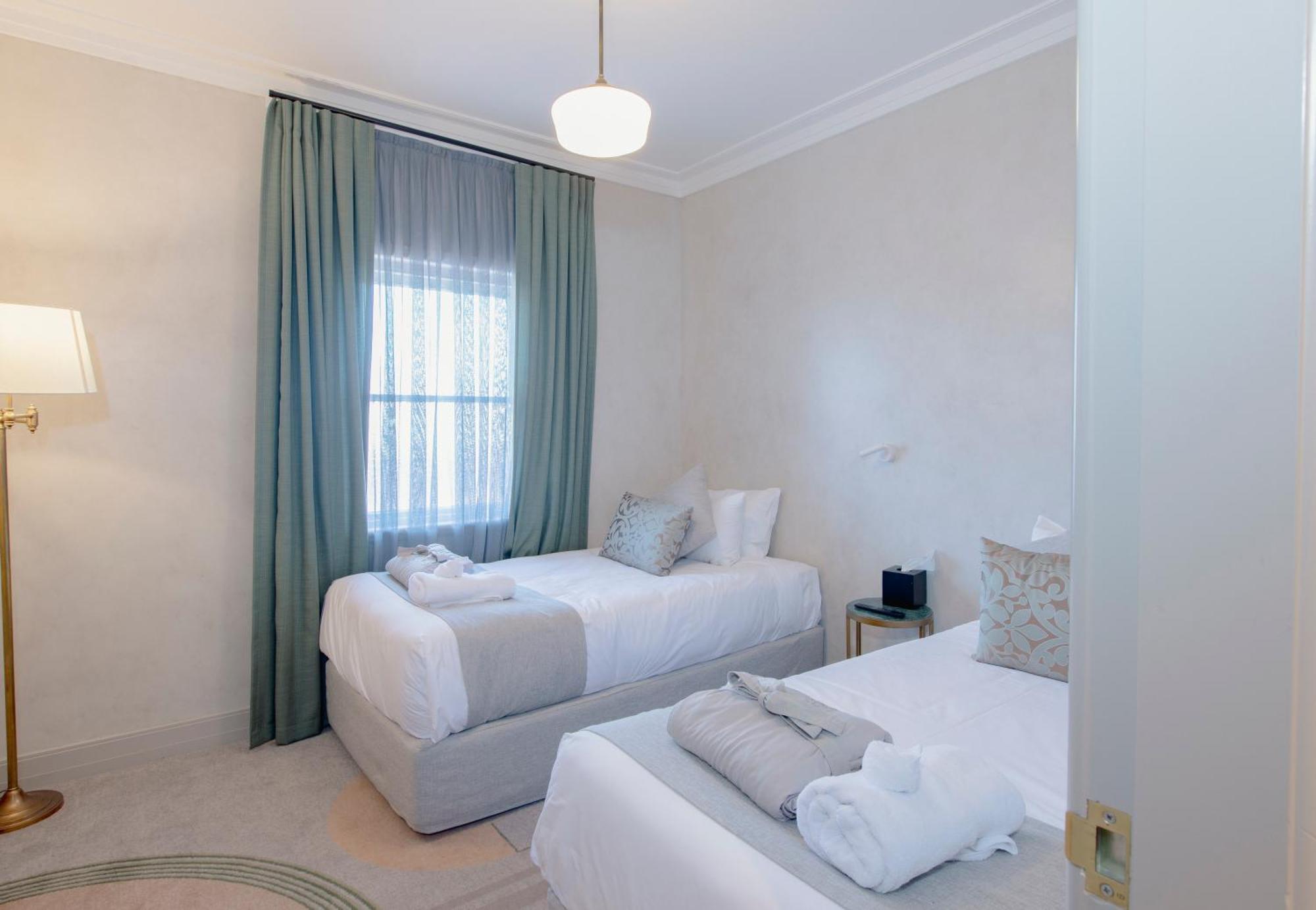 Tattersalls Hotel آرميدال المظهر الخارجي الصورة